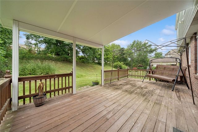 143 Penn Lear Dr, Monroeville, PA 15146