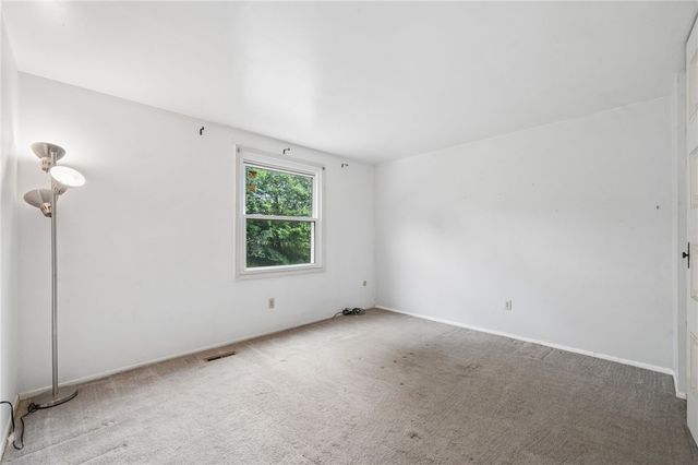 143 Penn Lear Dr, Monroeville, PA 15146