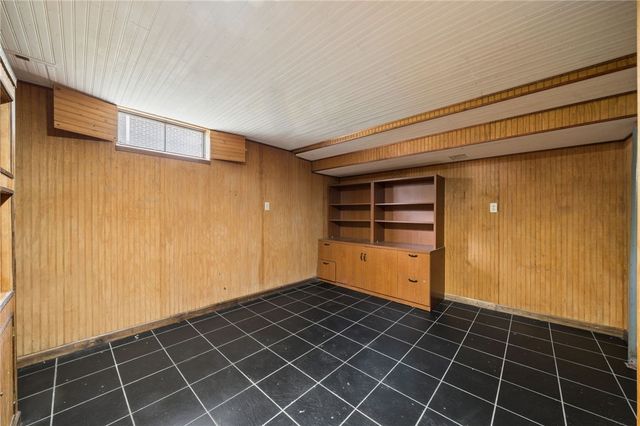 143 Penn Lear Dr, Monroeville, PA 15146