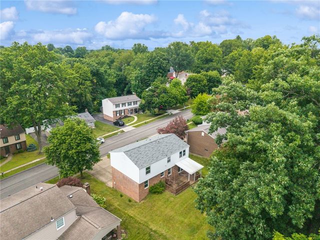 143 Penn Lear Dr, Monroeville, PA 15146