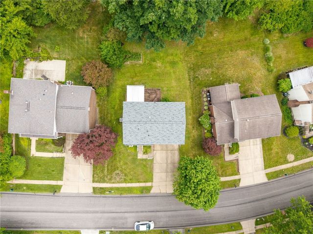 143 Penn Lear Dr, Monroeville, PA 15146