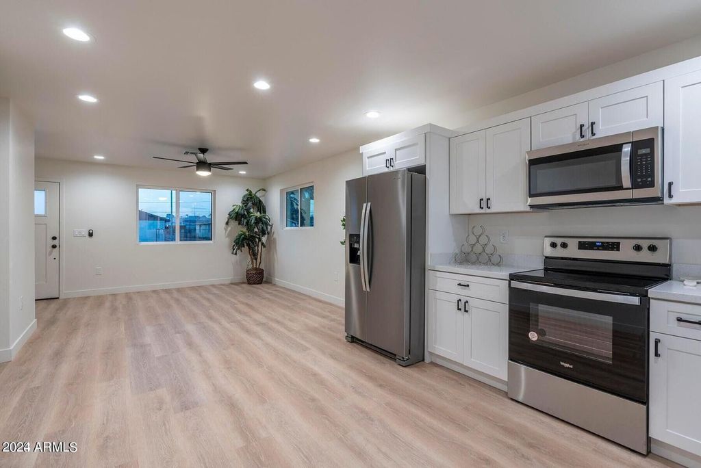 1645 E Monroe Street A, Phoenix, AZ 85034