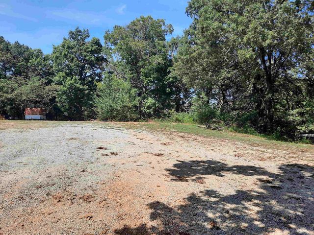 512 Herpel Road, Mountain View, AR 72560