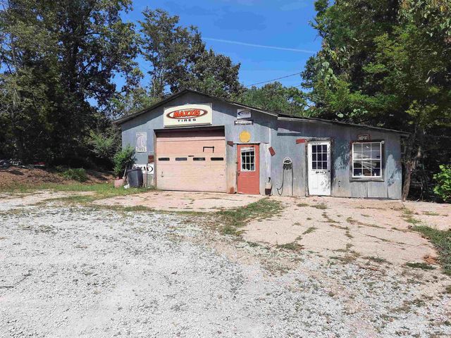 512 Herpel Road, Mountain View, AR 72560