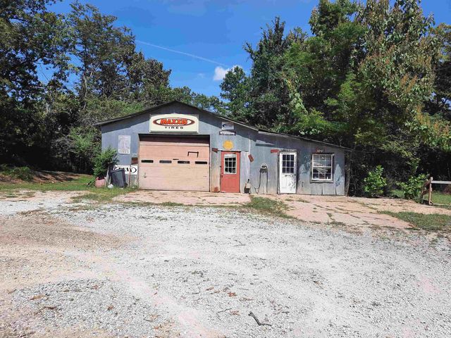 512 Herpel Road, Mountain View, AR 72560