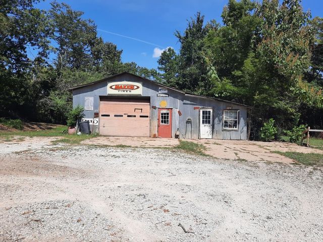 512 Herpel Road, Mountain View, AR 72560