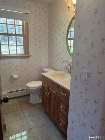 42 Ten Coat Lane, Shelton, CT 06484