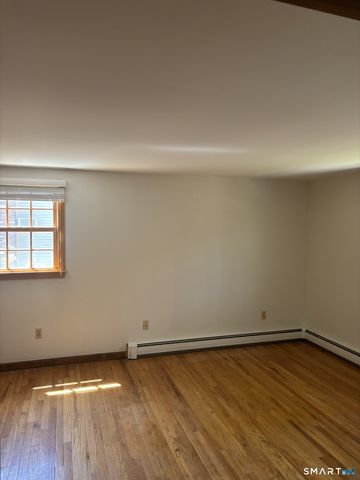 42 Ten Coat Lane, Shelton, CT 06484