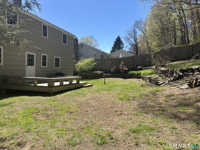 42 Ten Coat Lane, Shelton, CT 06484