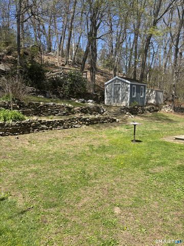 42 Ten Coat Lane, Shelton, CT 06484