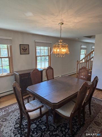 42 Ten Coat Lane, Shelton, CT 06484