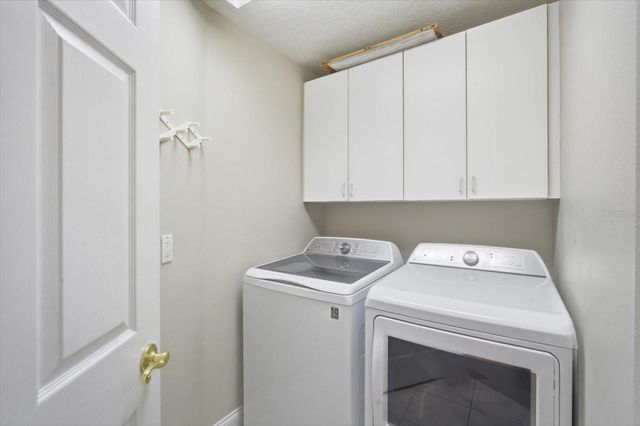 5202 FAIRWAY ONE DRIVE, Valrico, FL 33596