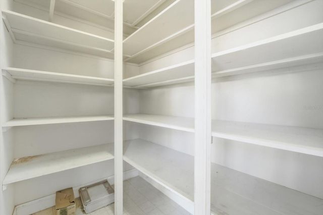 5202 FAIRWAY ONE DRIVE, Valrico, FL 33596