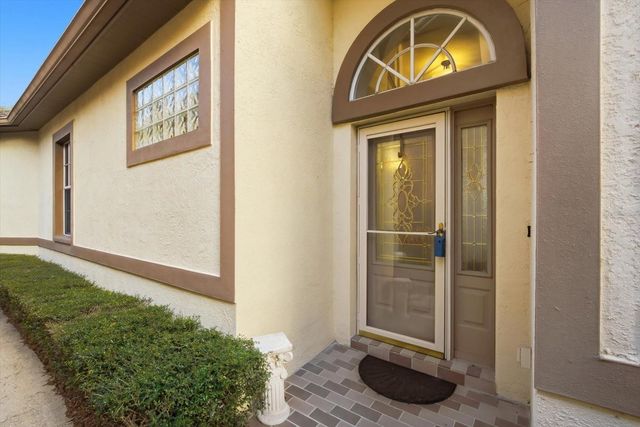 5202 FAIRWAY ONE DRIVE, Valrico, FL 33596