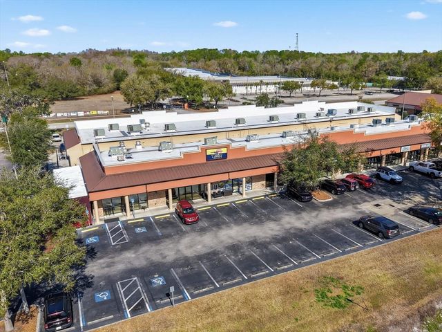 5202 FAIRWAY ONE DRIVE, Valrico, FL 33596