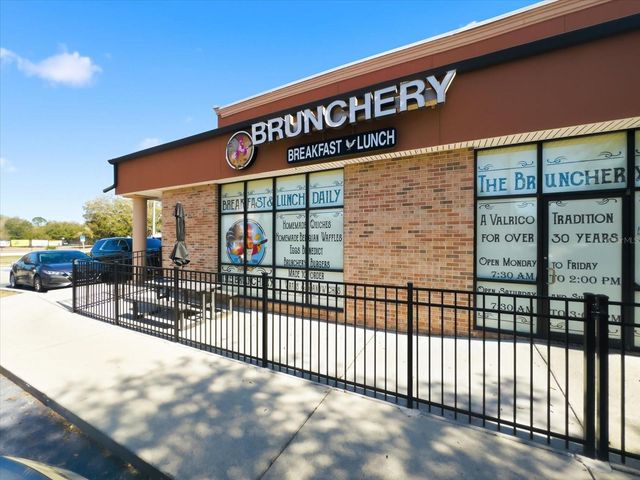 5202 FAIRWAY ONE DRIVE, Valrico, FL 33596