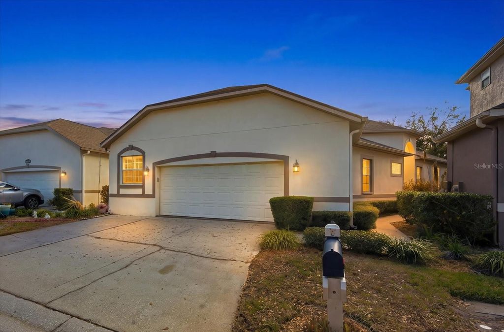 5202 FAIRWAY ONE DRIVE, Valrico, FL 33596