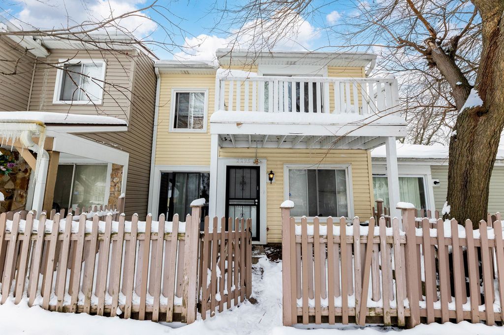 2295 Windsor Lane, Country Club Hills, IL 60478