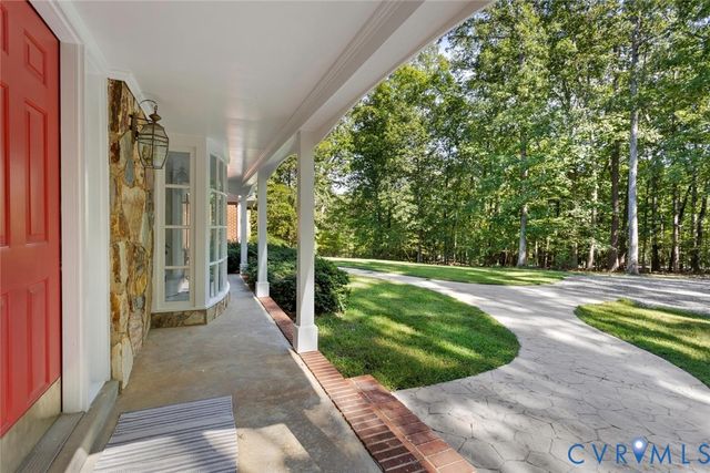 2727 Valley Springs Rd, Powhatan, VA 23139