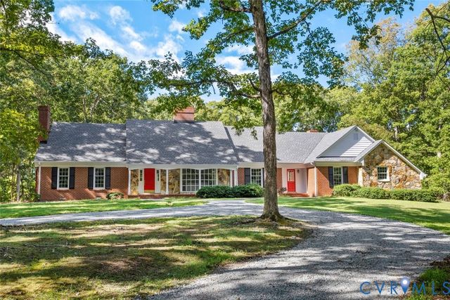 2727 Valley Springs Rd, Powhatan, VA 23139