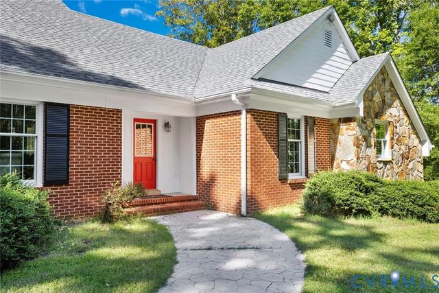 2727 Valley Springs Rd, Powhatan, VA 23139