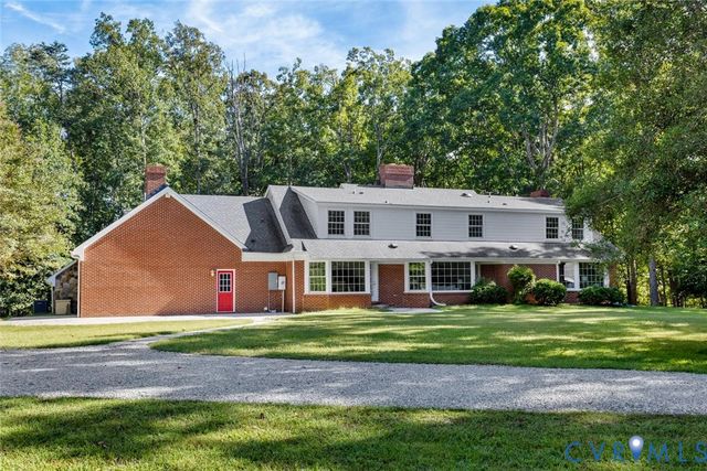 2727 Valley Springs Rd, Powhatan, VA 23139