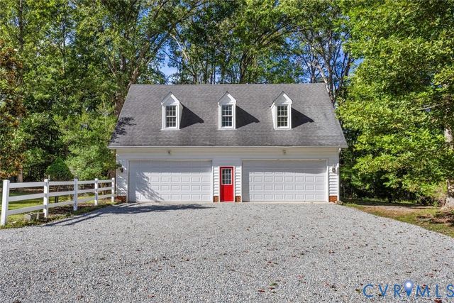 2727 Valley Springs Rd, Powhatan, VA 23139