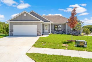 5916 HUNTINGTON CT, Columbia, MO 65202