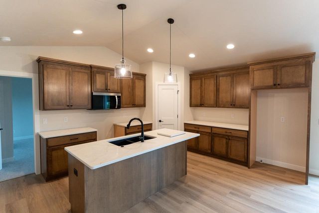 W5890 EDGEWOOD DRIVE, Menasha, WI 54952