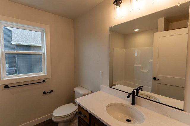 W5890 EDGEWOOD DRIVE, Menasha, WI 54952