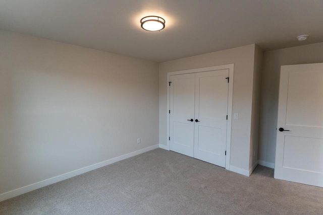W5890 EDGEWOOD DRIVE, Menasha, WI 54952