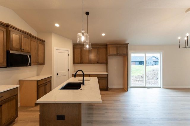 W5890 EDGEWOOD DRIVE, Menasha, WI 54952