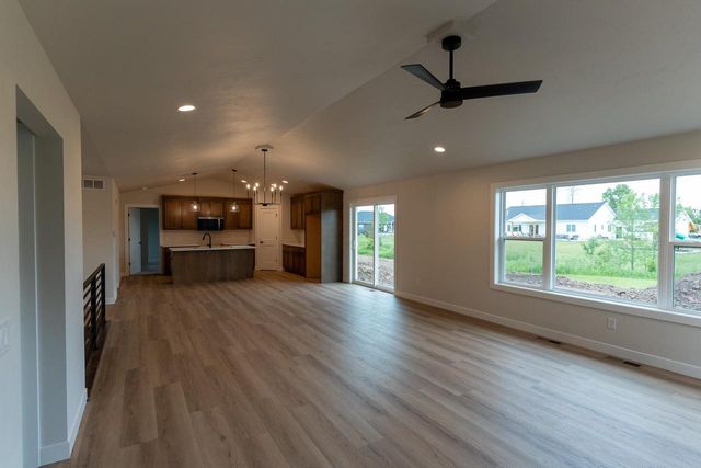 W5890 EDGEWOOD DRIVE, Menasha, WI 54952