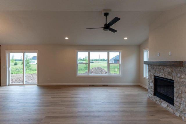 W5890 EDGEWOOD DRIVE, Menasha, WI 54952