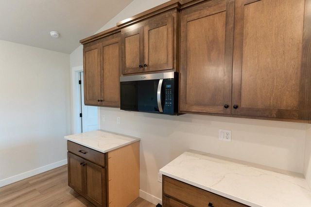 W5890 EDGEWOOD DRIVE, Menasha, WI 54952