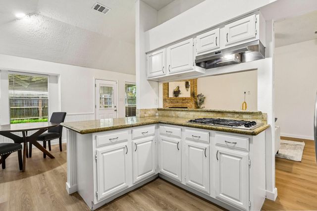 3222 Kempwood Drive, Sugar Land, TX 77479
