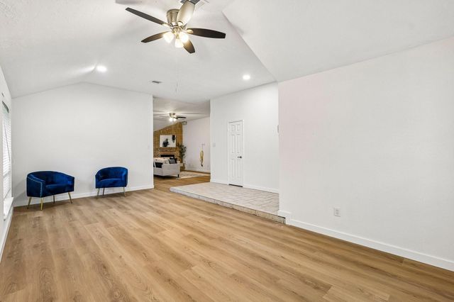3222 Kempwood Drive, Sugar Land, TX 77479