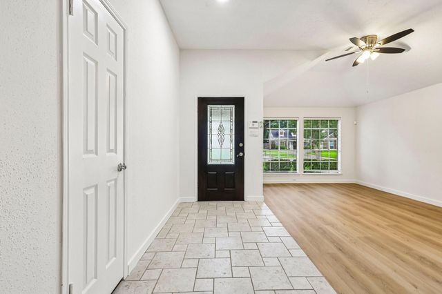 3222 Kempwood Drive, Sugar Land, TX 77479