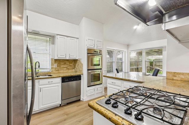 3222 Kempwood Drive, Sugar Land, TX 77479