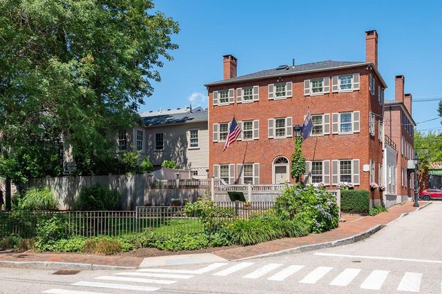 20 Atkinson Street, Portsmouth, NH 03801
