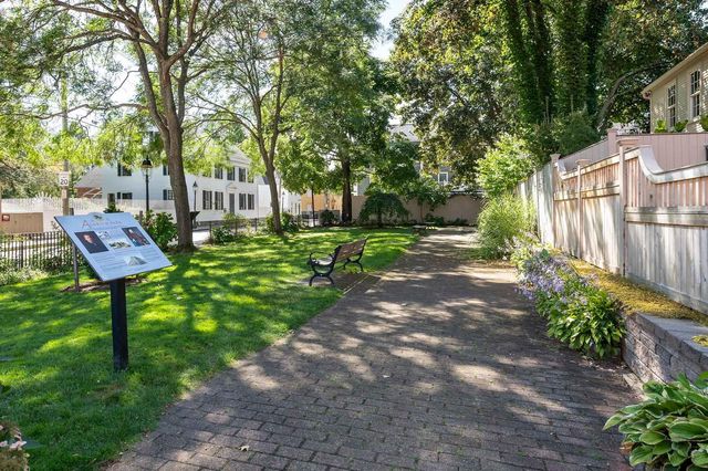 20 Atkinson Street, Portsmouth, NH 03801