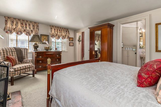 20 Atkinson Street, Portsmouth, NH 03801