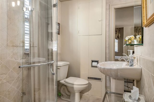 20 Atkinson Street, Portsmouth, NH 03801