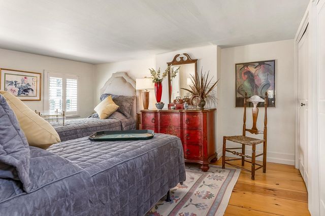 20 Atkinson Street, Portsmouth, NH 03801