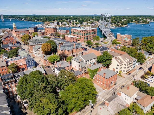 20 Atkinson Street, Portsmouth, NH 03801