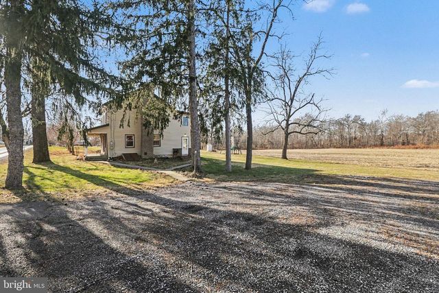 1207 PINE RD, Carlisle, PA 17015