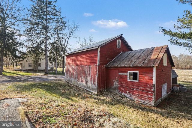 1207 PINE RD, Carlisle, PA 17015