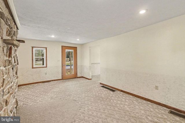 1207 PINE RD, Carlisle, PA 17015