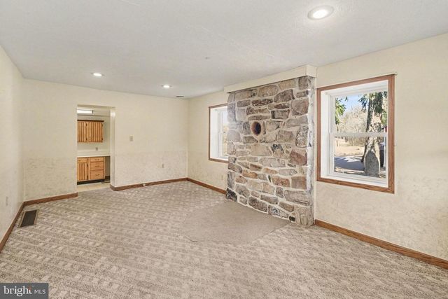 1207 PINE RD, Carlisle, PA 17015