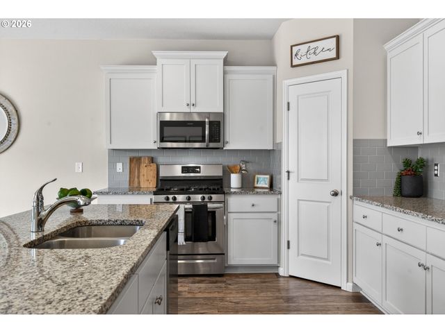 15062 Se Bella Ln, Clackamas, OR 97015